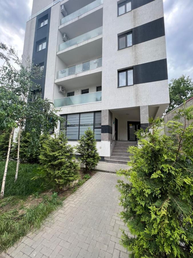 Apartmán Downtown Hidden Garden With Jacuzzi In Bukurešť Exteriér fotografie