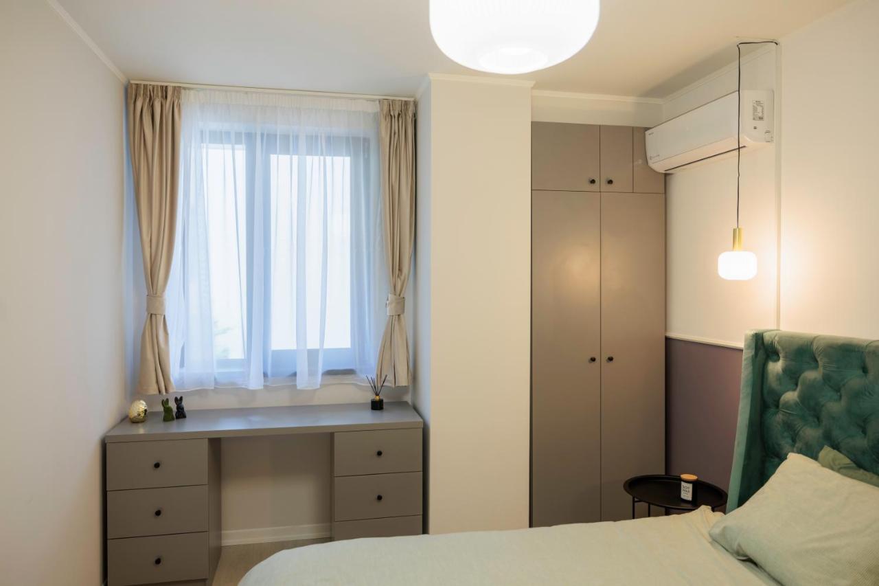 Apartmán Downtown Hidden Garden With Jacuzzi In Bukurešť Exteriér fotografie